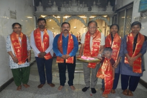 जोहार लॉर्ड बुद्धा फाउंडेशन ने रांची में किया खिचड़ी वितरण कार्यक्रम